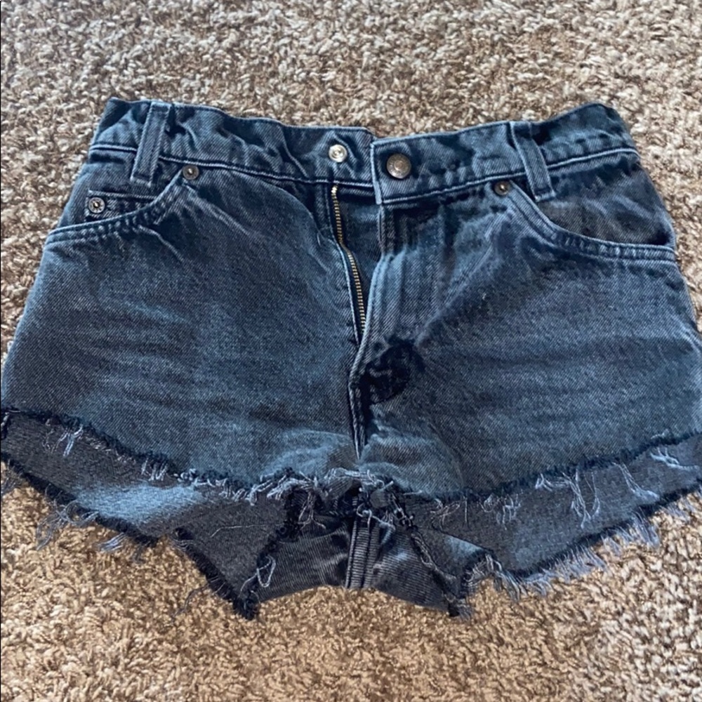 LEVIS SHORTS - Picture 2 of 3